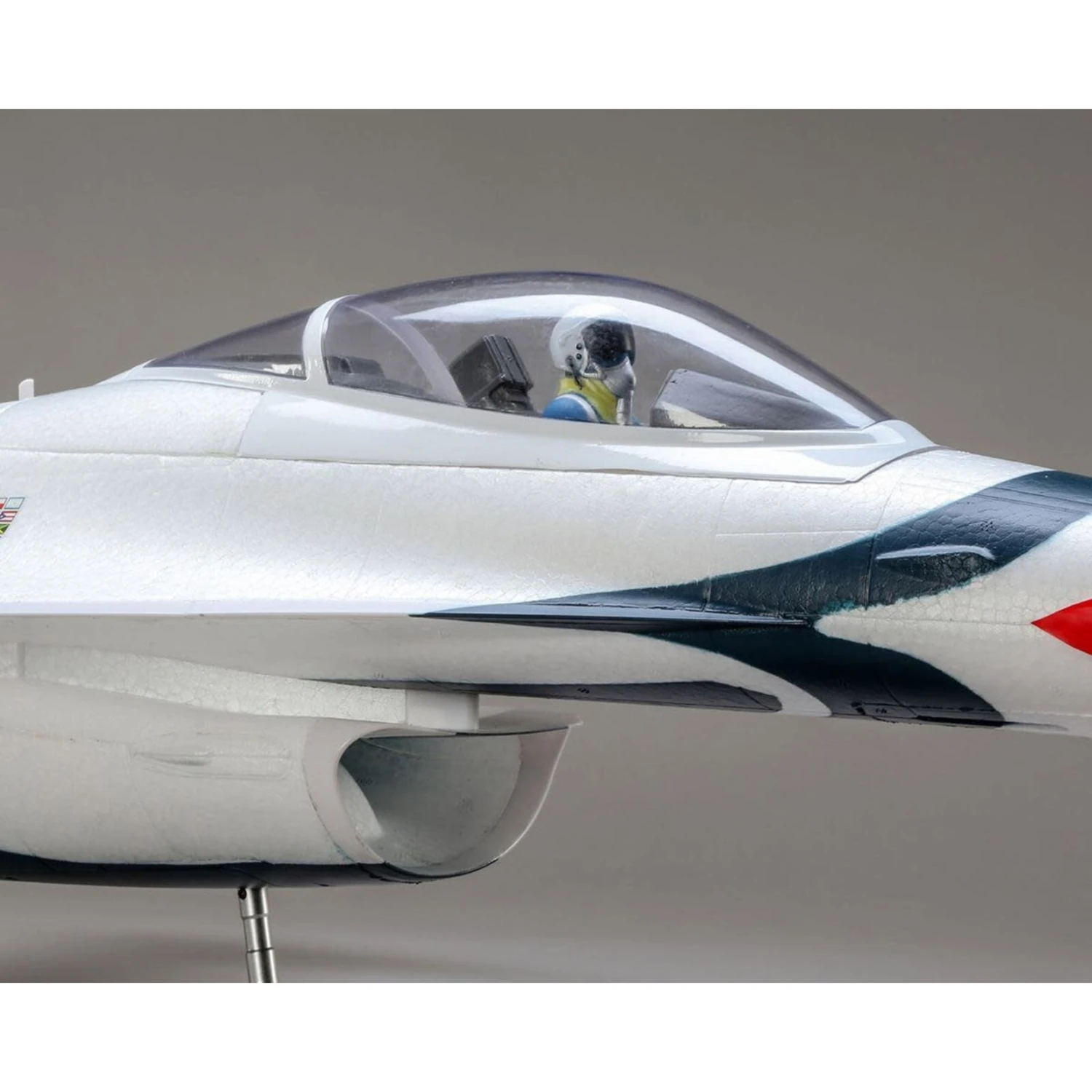 E-flite F-16 Thunderbird 70mm BNF Basic Electric Jet Airplane (815mm) W/AS3X & SAFE Select #EFL78500 8 E-flite F-16 Thunderbird 70mm BNF Basic Electric Jet Airplane (815mm) W/AS3X & SAFE Select #EFL78500 - Image 8