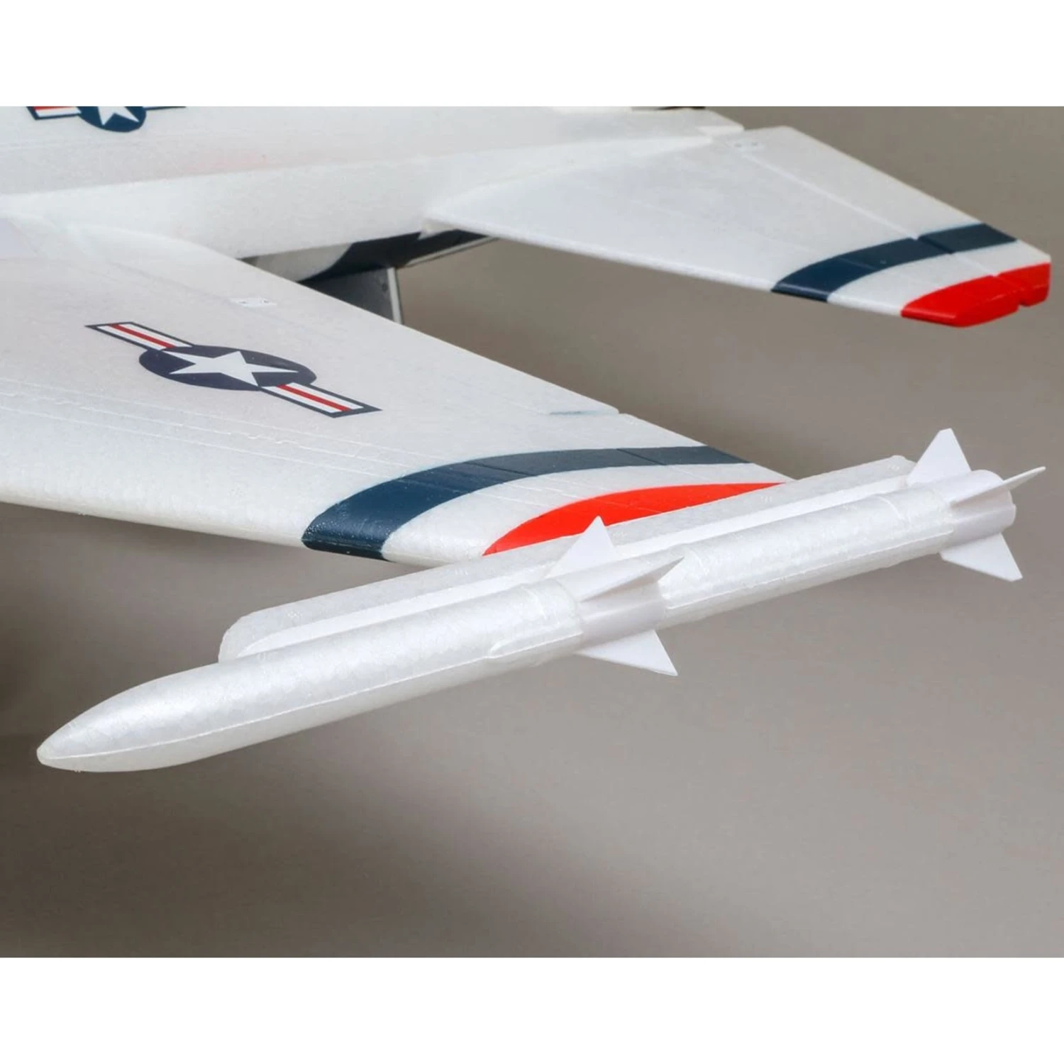 E-flite F-16 Thunderbird 70mm BNF Basic Electric Jet Airplane (815mm) W/AS3X & SAFE Select #EFL78500 9 E-flite F-16 Thunderbird 70mm BNF Basic Electric Jet Airplane (815mm) W/AS3X & SAFE Select #EFL78500 - Image 9