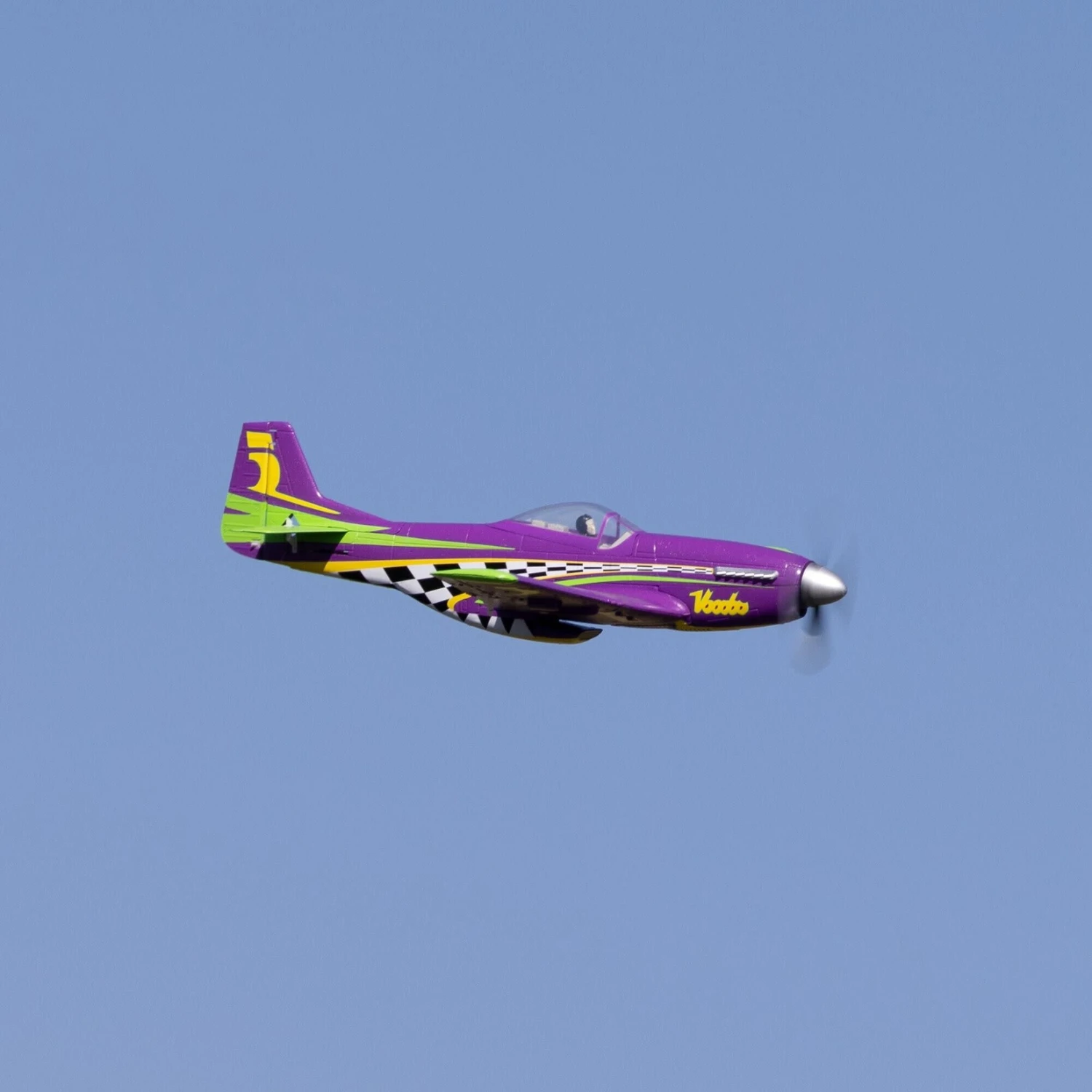 E-flite UMX P-51D Voodoo BNF Basic Electric Airplane (493mm) W/AS3X & SAFE Select #EFLU4350 3 E-flite UMX P-51D Voodoo BNF Basic Electric Airplane (493mm) W/AS3X & SAFE Select #EFLU4350 - Image 3