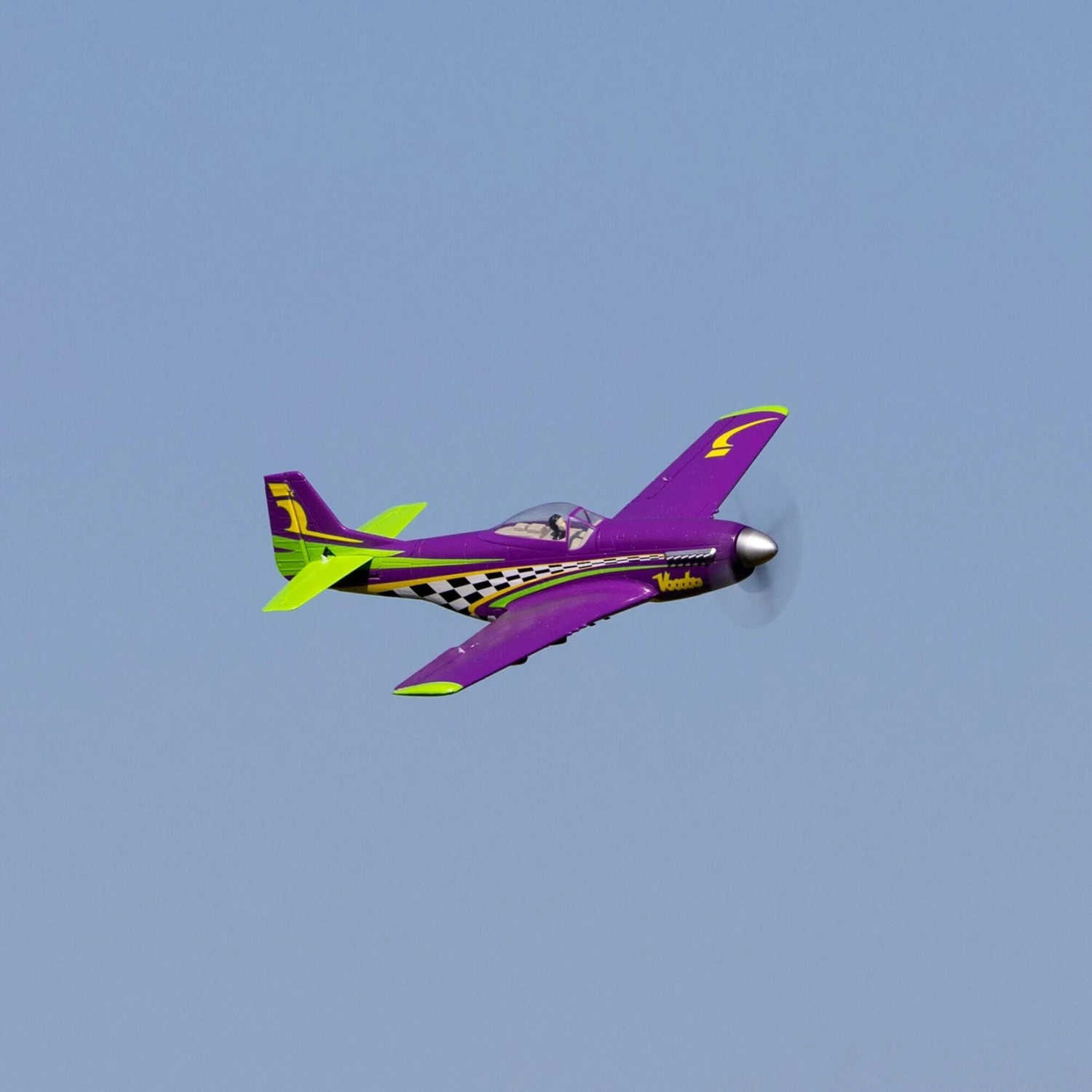 E-flite UMX P-51D Voodoo BNF Basic Electric Airplane (493mm) W/AS3X & SAFE Select #EFLU4350 4 E-flite UMX P-51D Voodoo BNF Basic Electric Airplane (493mm) W/AS3X & SAFE Select #EFLU4350 - Image 4